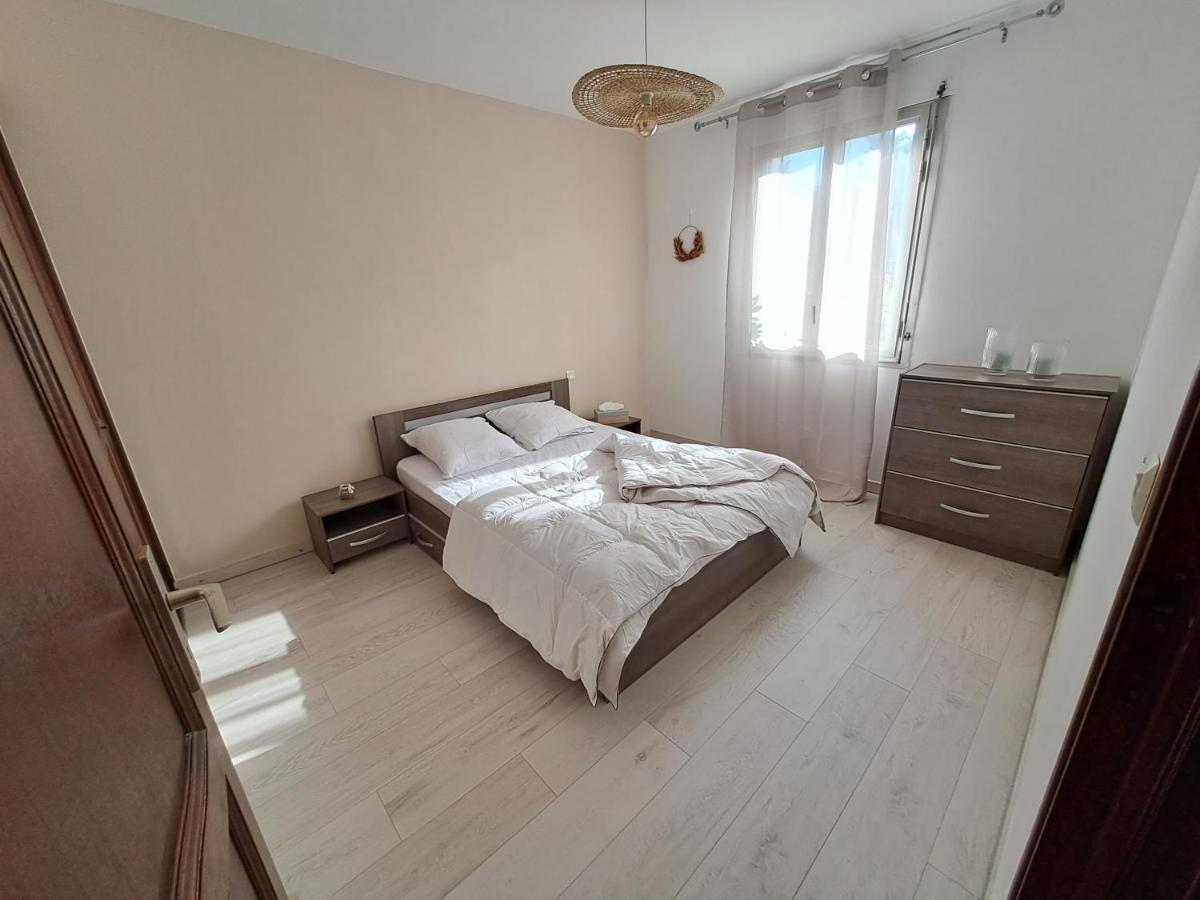T2 A 2Min Du Centre +Parking Apartment L'Isle-sur-la-Sorgue Ngoại thất bức ảnh