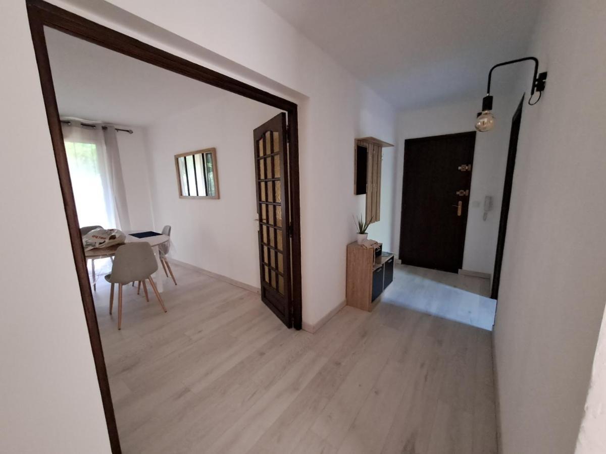 T2 A 2Min Du Centre +Parking Apartment L'Isle-sur-la-Sorgue Ngoại thất bức ảnh