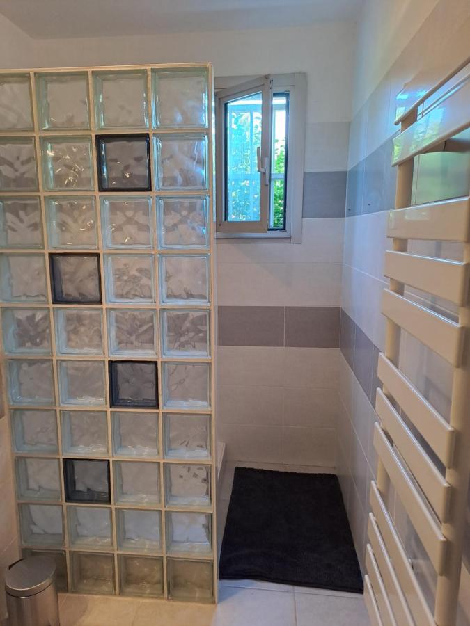 T2 A 2Min Du Centre +Parking Apartment L'Isle-sur-la-Sorgue Ngoại thất bức ảnh